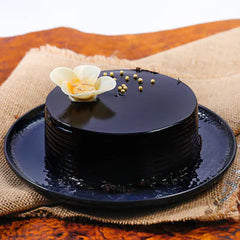 White Flower Black Chocolate Truffle Cake