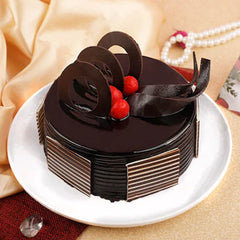 Rich Round Shape Chocolate Cake