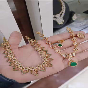 Sizzling Charming Green Stone Necklaces With Chain & Earring Set For Women