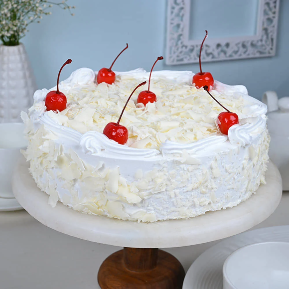 Yummy White Forest Round Shape Cake